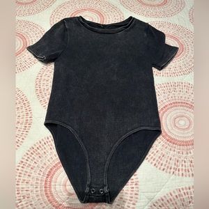 Girls Forever 21 ribbed body suit size L